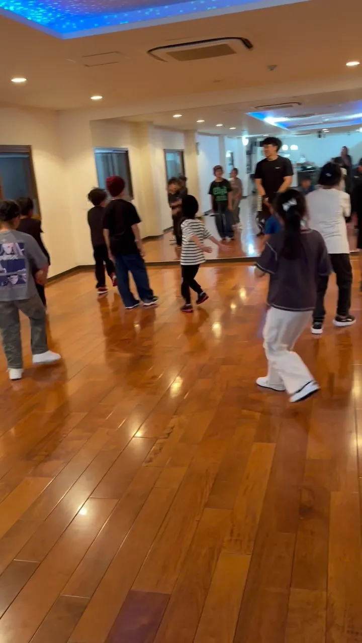 ブレイクダンス　キッズダンス